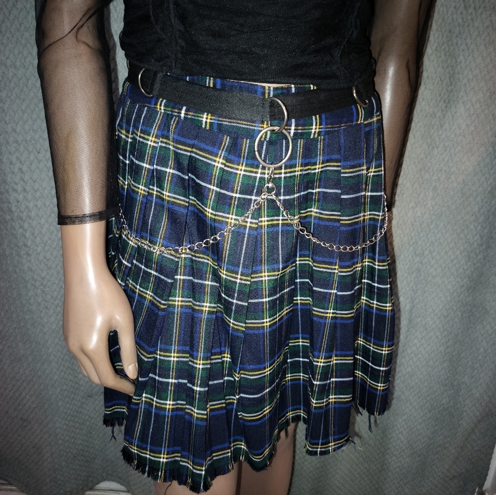 Current Mood Dolls Kill Plaid Skirt Sz S with Hardware